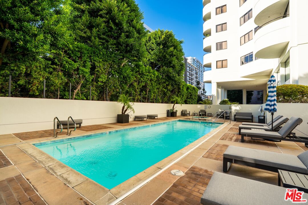 10560 Wilshire Blvd Unit: 205
