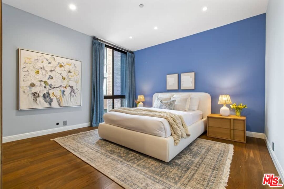 300 N Swall Dr Unit: 305