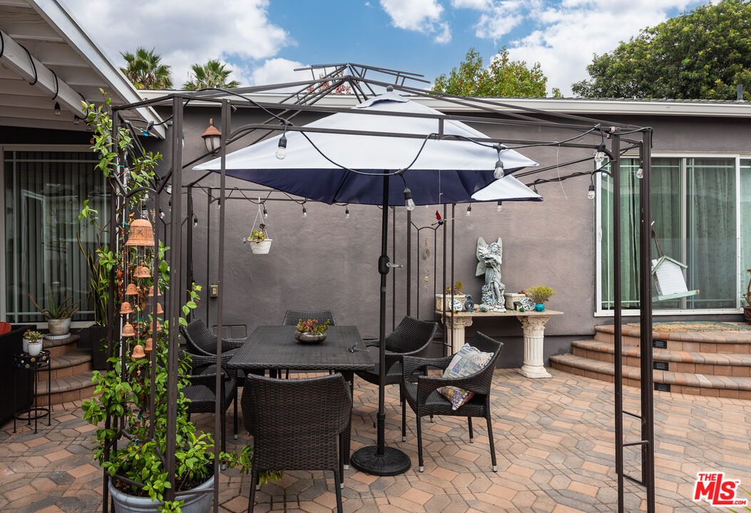 8308 Flight Ave Unit: ADU