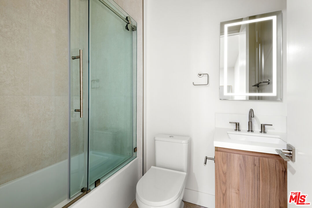 3657 Regal Pl Unit: 3659