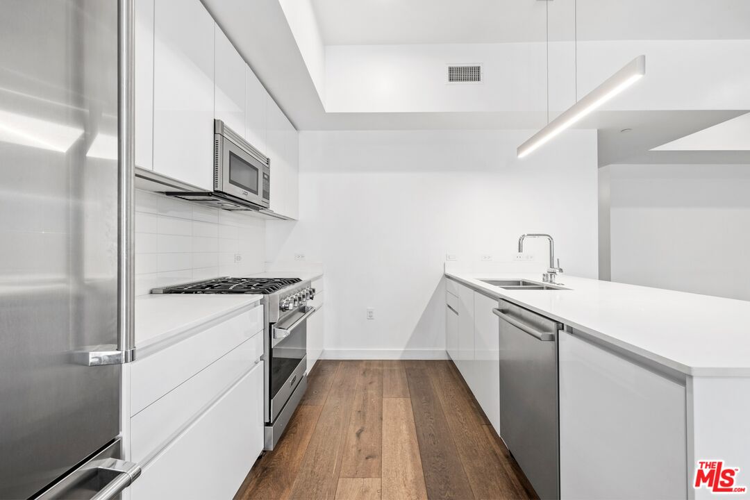 1433 14th St Unit: 1a