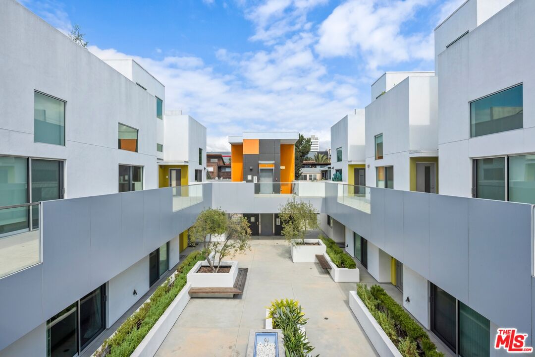 1433 14th St Unit: 1