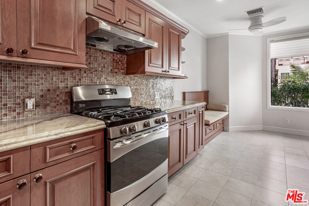 11808 Dorothy St Unit: 206