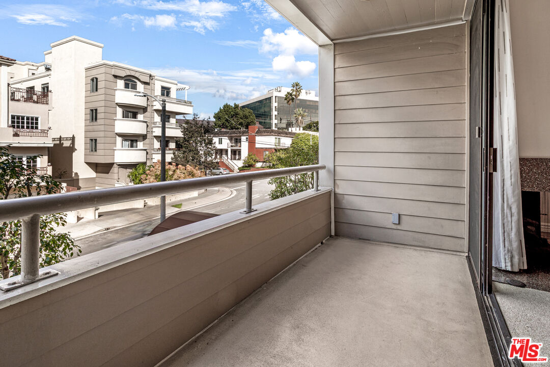 11808 Dorothy St Unit: 206