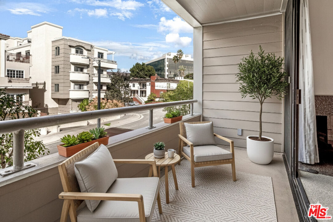 11808 Dorothy St Unit: 206