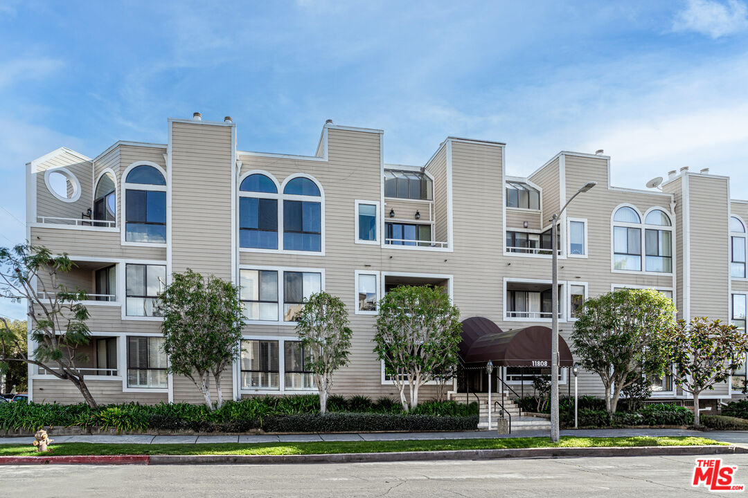 11808 Dorothy St Unit: 206