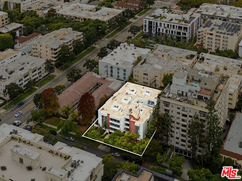 429 N Oakhurst Dr Unit: 203