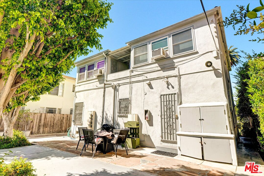 142 N Hamilton Dr Unit: Unit A