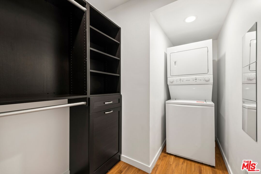 927 Euclid St Unit: A