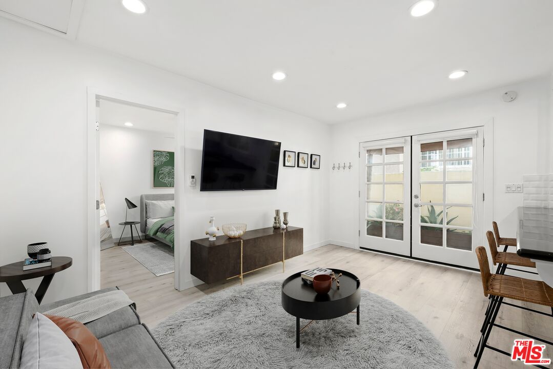 927 Euclid St Unit: B