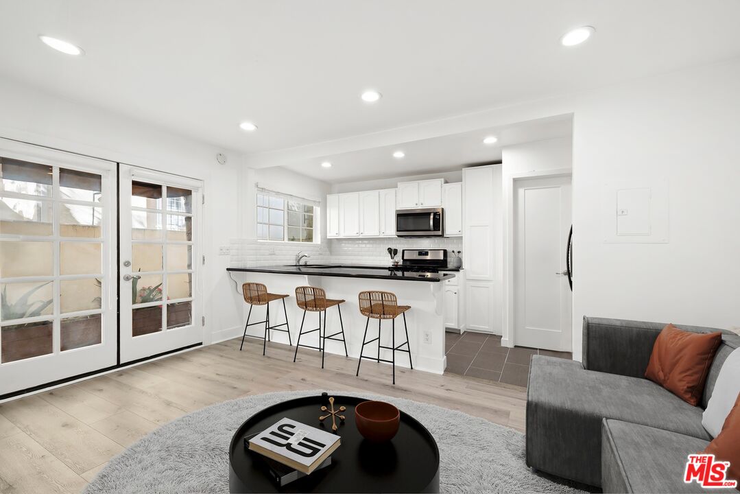 927 Euclid St Unit: B