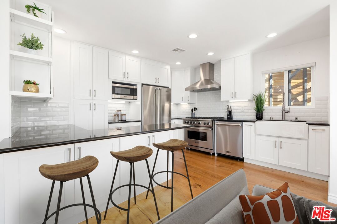 1788 N Orange Grove Ave