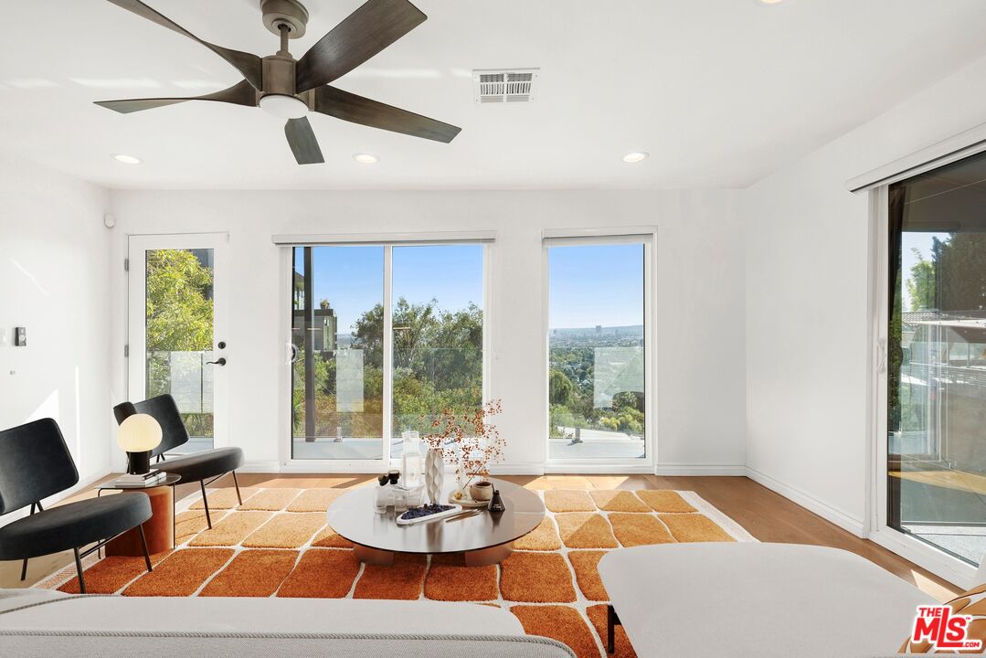 1788 N Orange Grove Ave