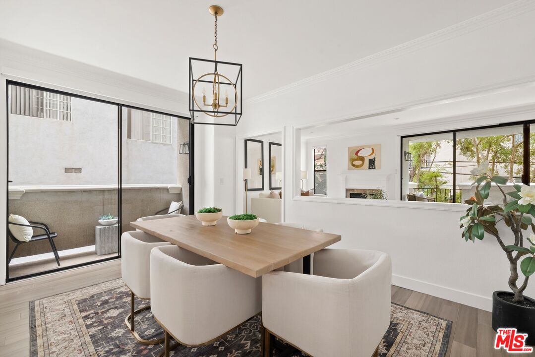 1630 S Bentley Ave Unit: 202