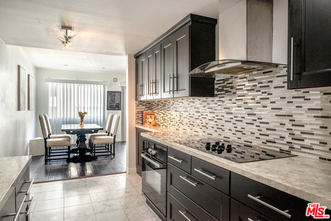 7259 Hillside Ave Unit: 202