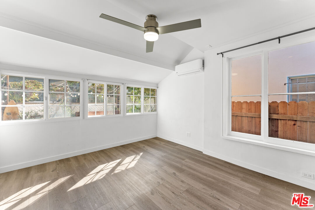 33 Wavecrest Ave Unit: 1