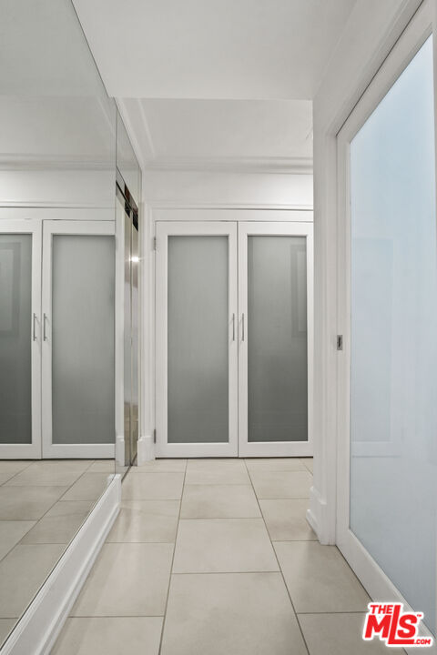 1230 Horn Ave Unit: 304