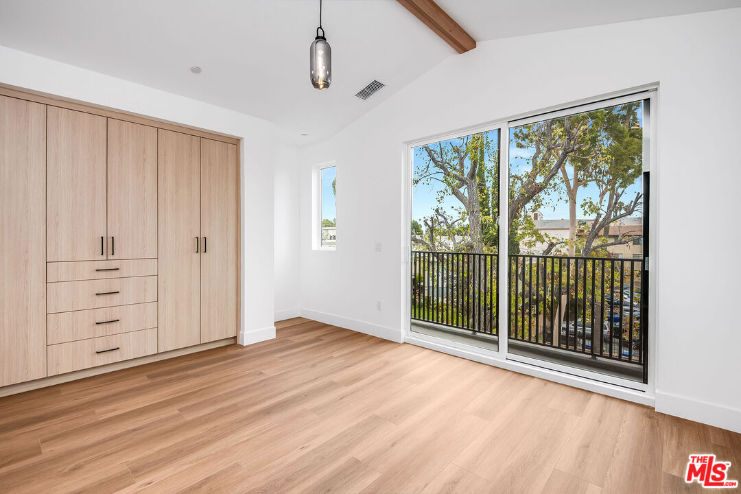 5319 Ben Ave Unit: 1