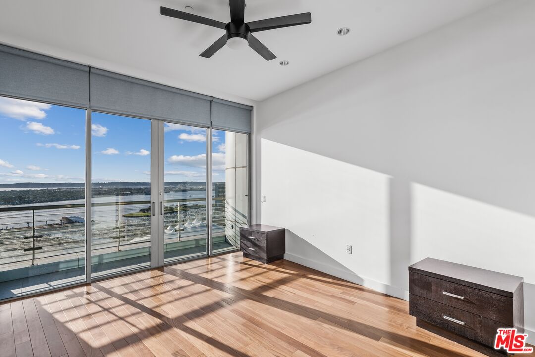 165 6th Ave Unit: 2803