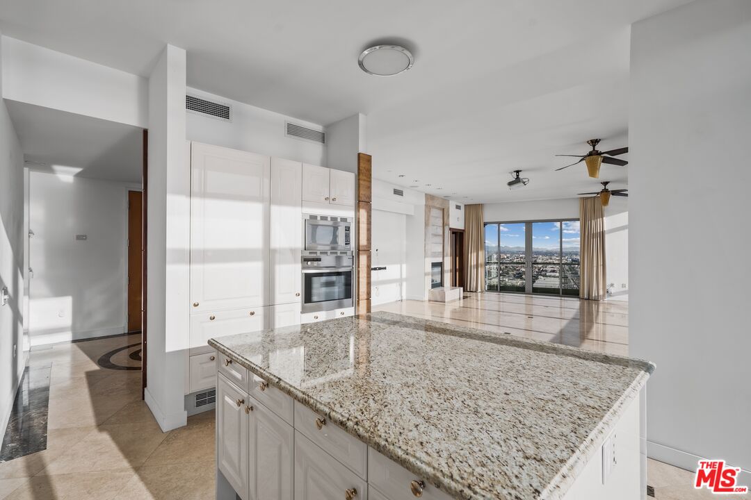 165 6th Ave Unit: 2803