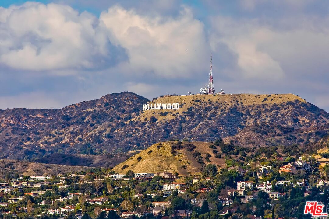 1436 Edgecliffe Dr Unit: 102