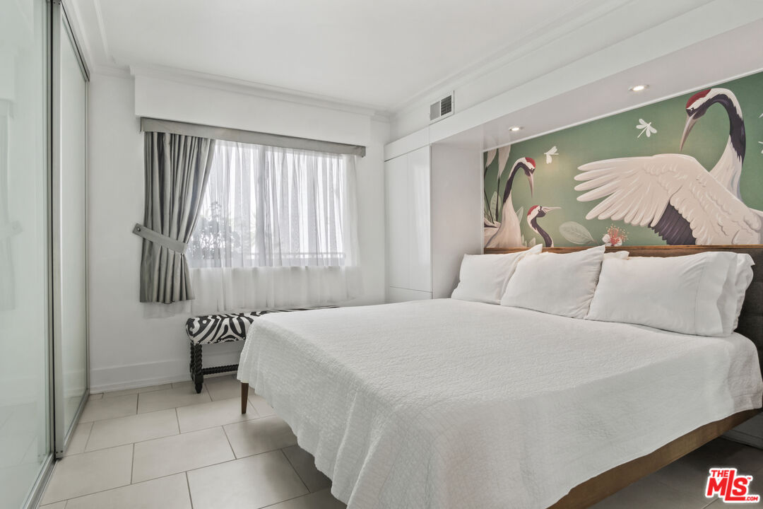 1230 Horn Ave Unit: 304