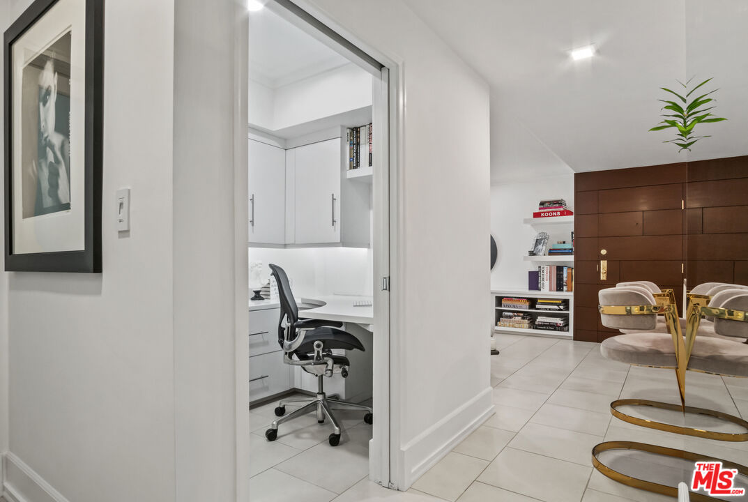 1230 Horn Ave Unit: 304