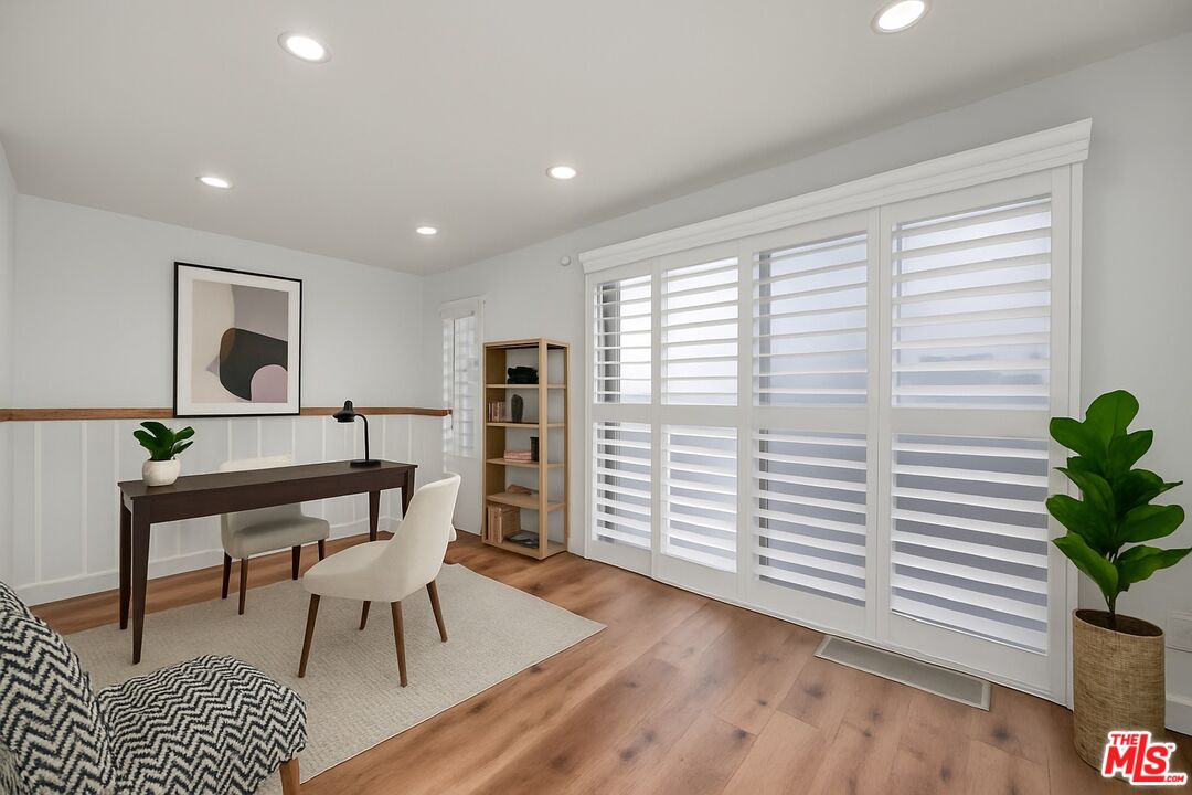 1655 Selby Ave Unit: 301