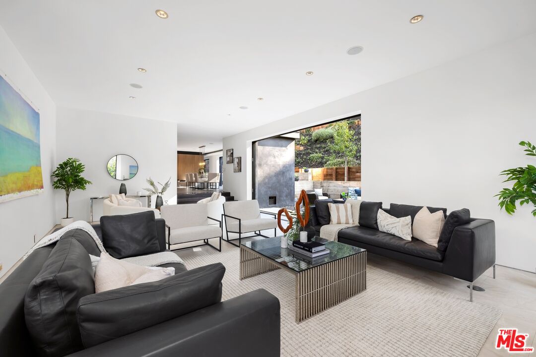 10558 Fontenelle Way