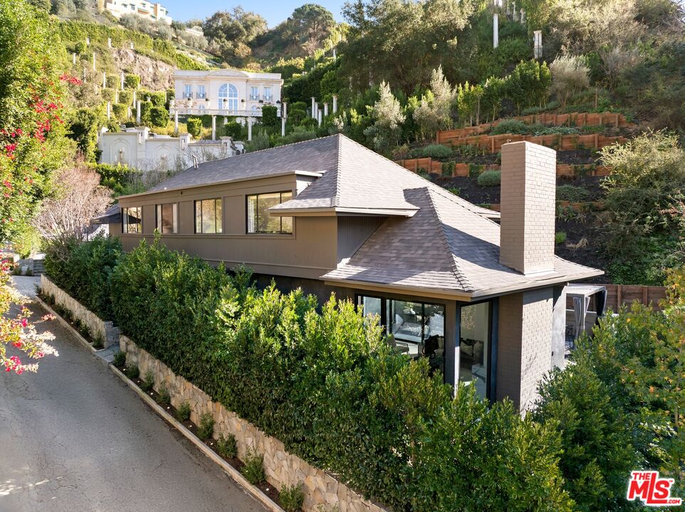 10558 Fontenelle Way