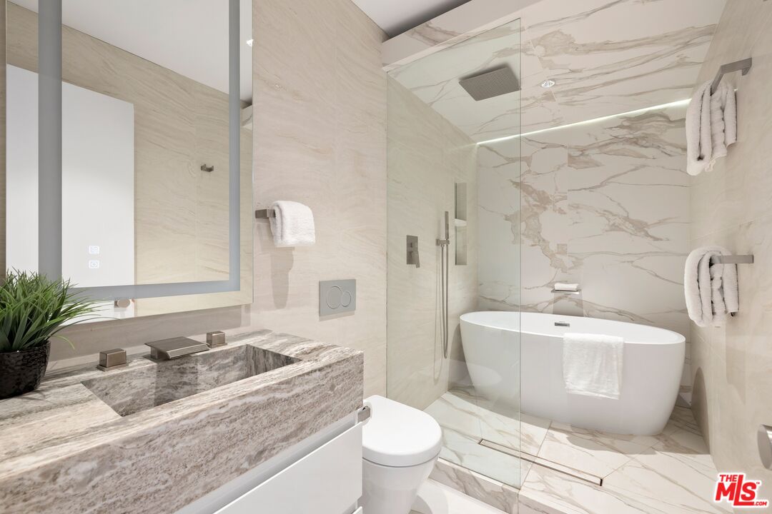 10558 Fontenelle Way