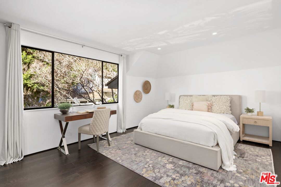 10558 Fontenelle Way