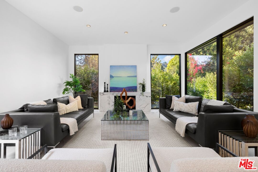 10558 Fontenelle Way