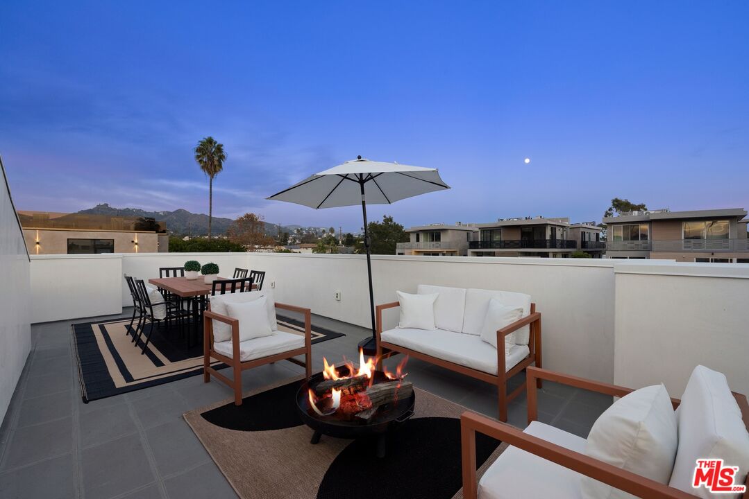 1011 N Ogden Dr Unit: 101