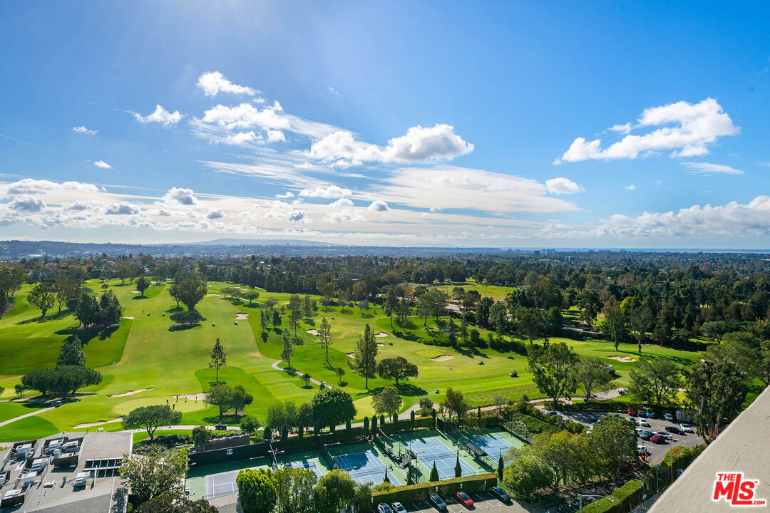 2222 Avenue Of The Stars Unit: 1701