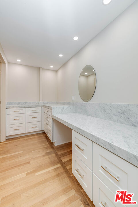 2222 Avenue Of The Stars Unit: 1701