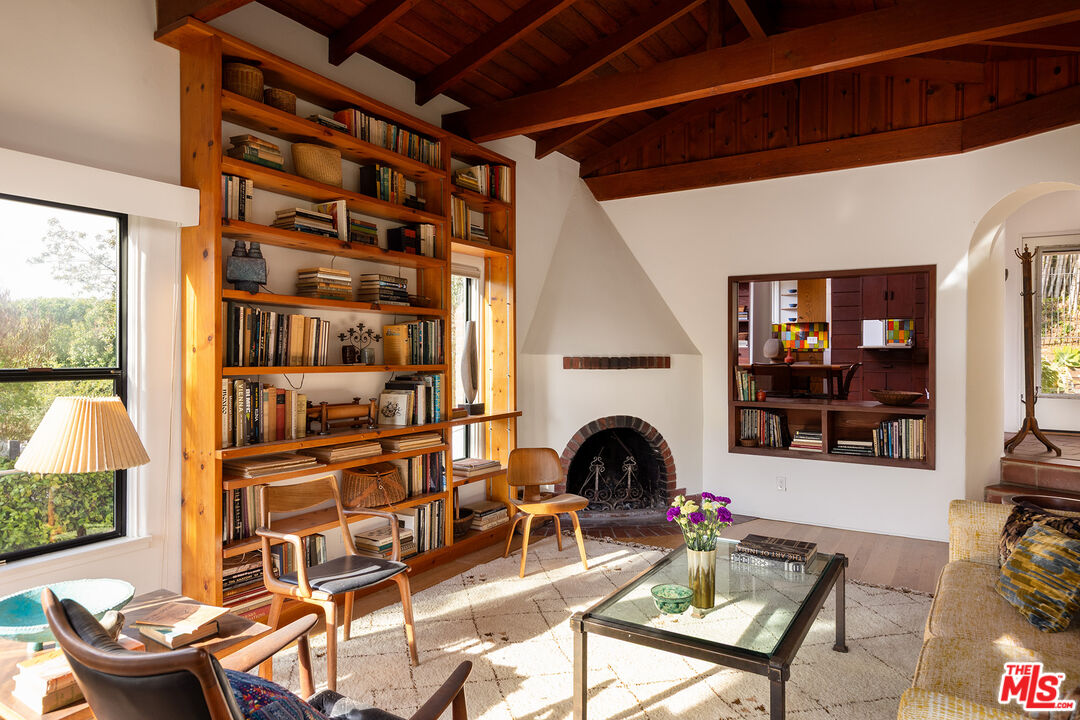 7837 Woodrow Wilson Dr