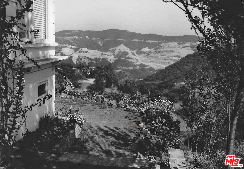 7837 Woodrow Wilson Dr