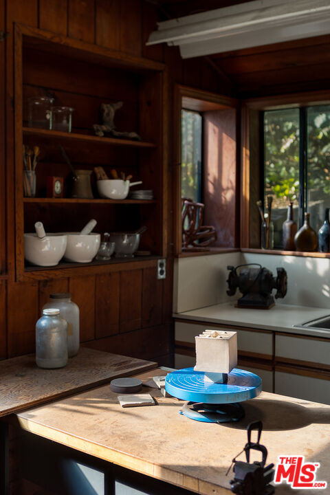 7837 Woodrow Wilson Dr