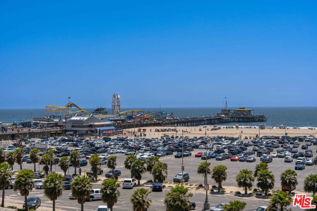 933 11th St Unit: 21