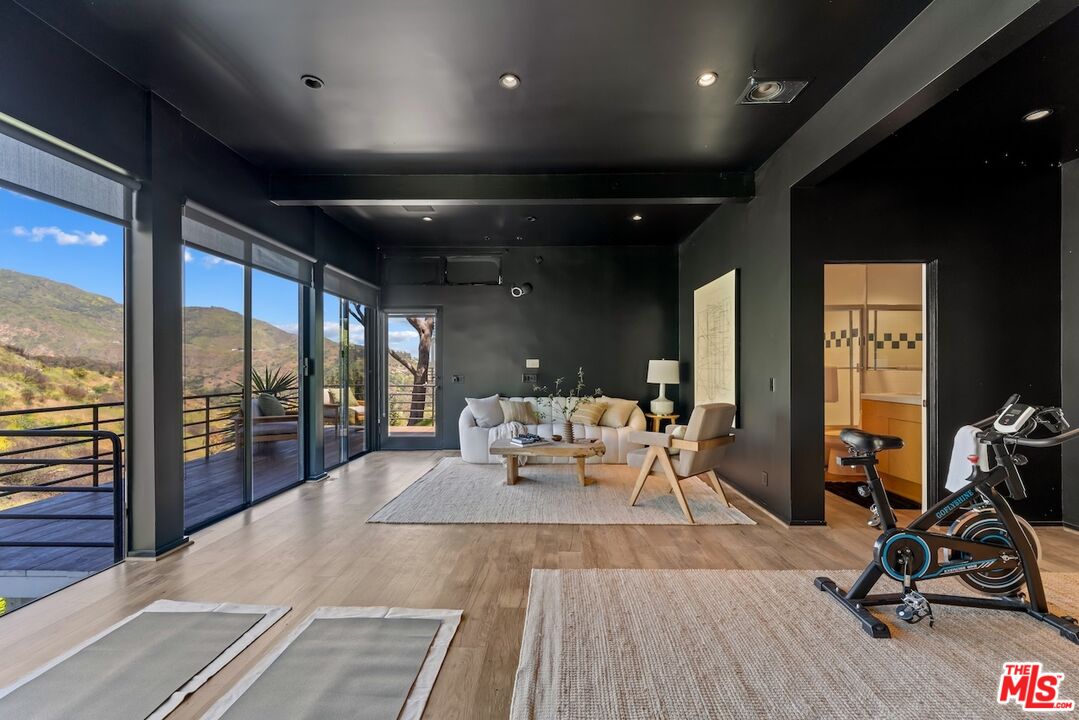 23701 Harbor Vista Dr