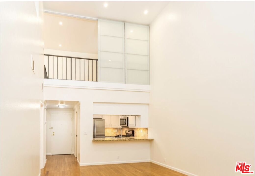 8675 Falmouth Ave Unit: 315