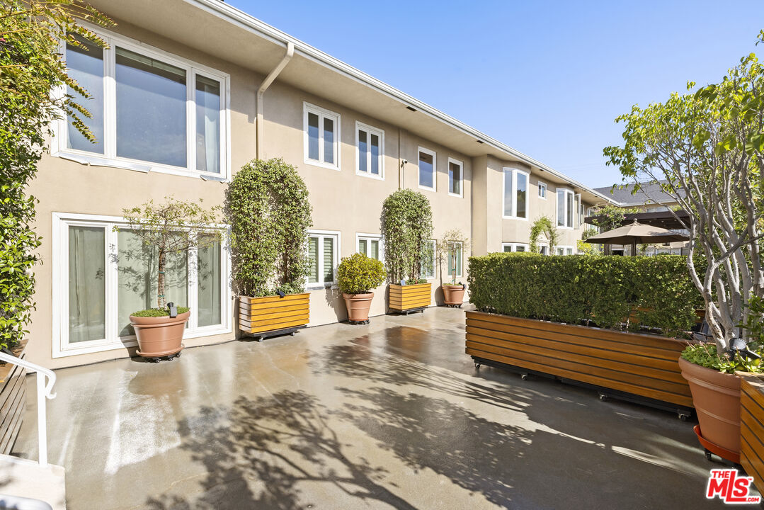 1344 N Crescent Heights Blvd Unit: 3