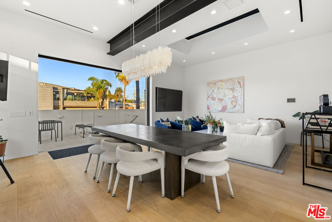 1346 Abbot Kinney Blvd