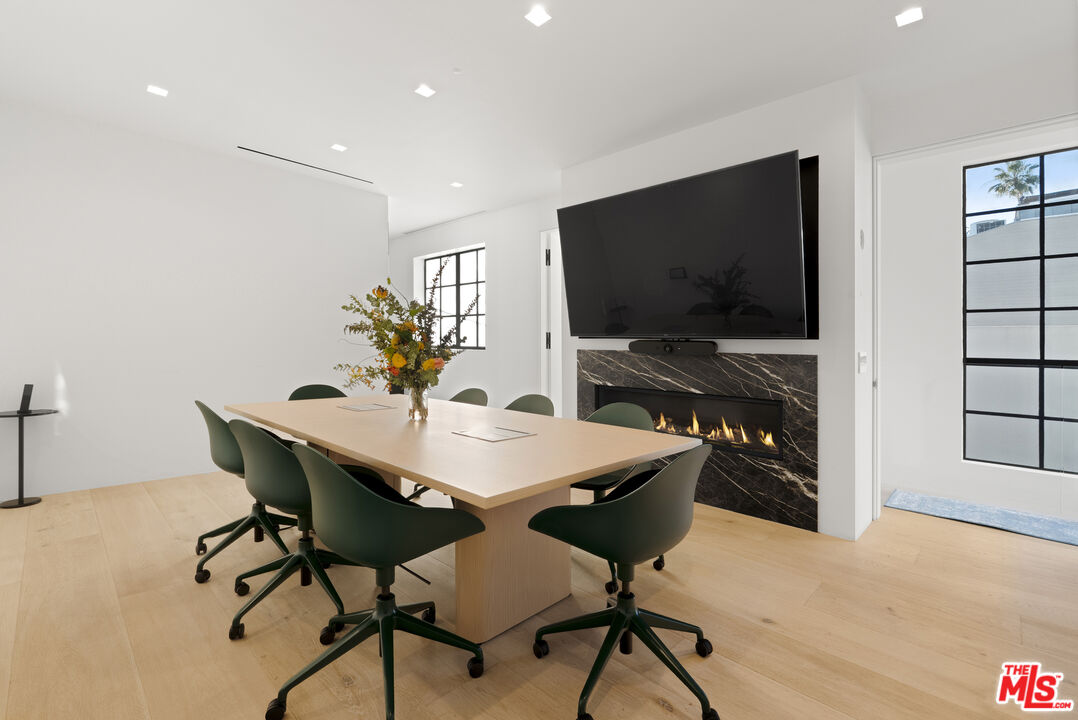 1346 Abbot Kinney Blvd