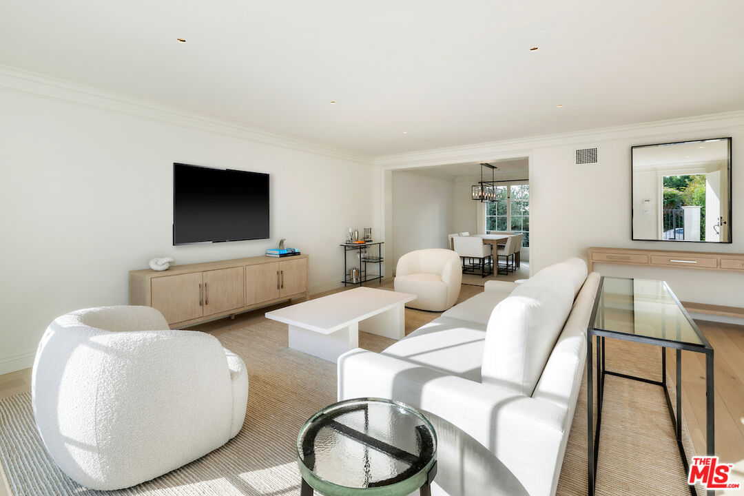 9563 Charleville Blvd