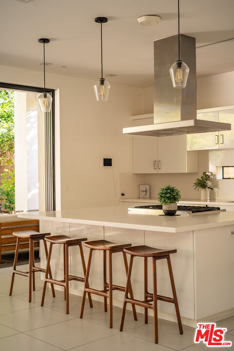 926 N Crescent Heights Blvd