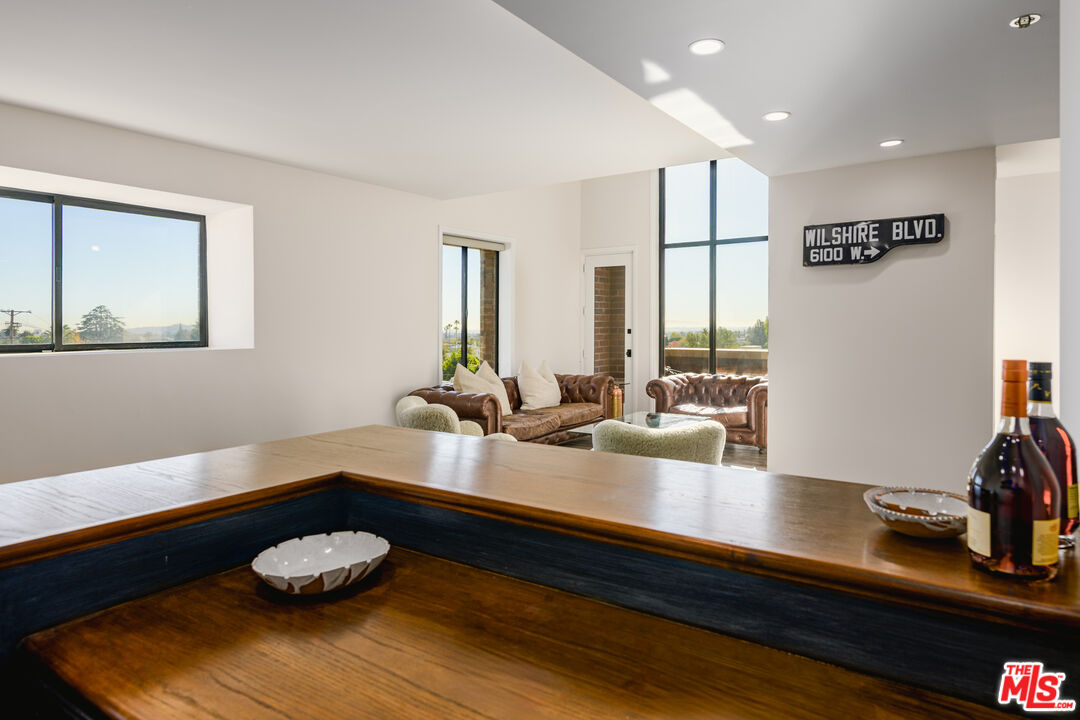 10550 Wilshire Blvd Unit: 505