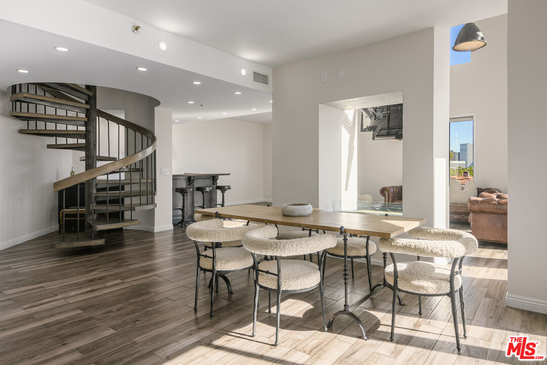 10550 Wilshire Blvd Unit: 505