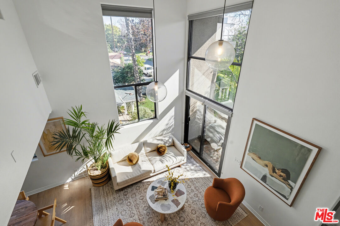 9917 Tabor St Unit: 2